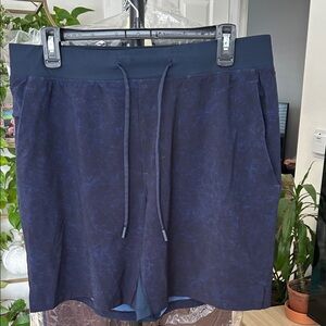 Lululemon Men’s Zeroed In Linerless Short 7.5”. Size Large. 17” waist.